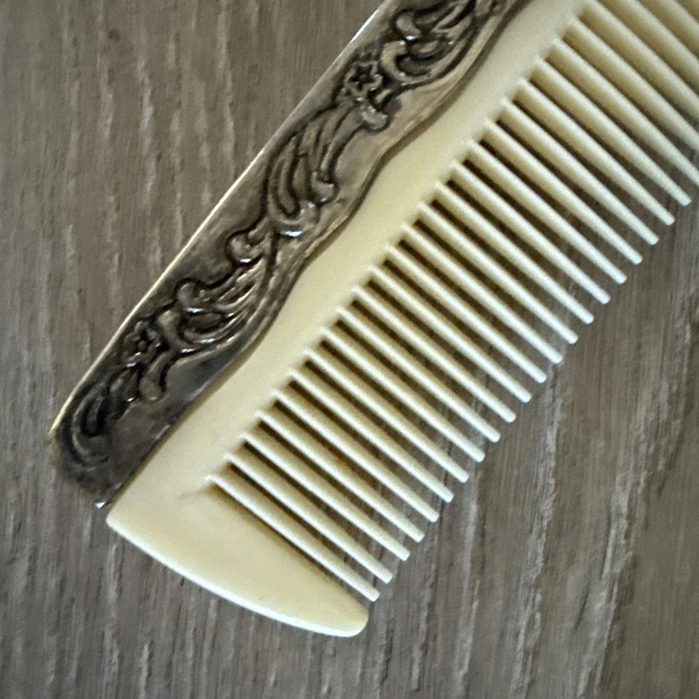 International Silver Company Vintage Comb Vanity Decor Floral Silverplate Comb‎
